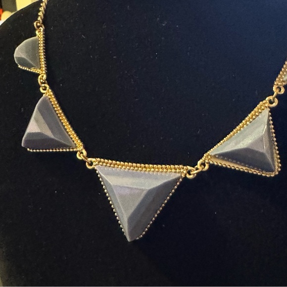 ✨2 for $30✨ Signed DaVinci Vintage Geometric Lavender Gold Tone Bib Necklace - Picture 6 of 14
